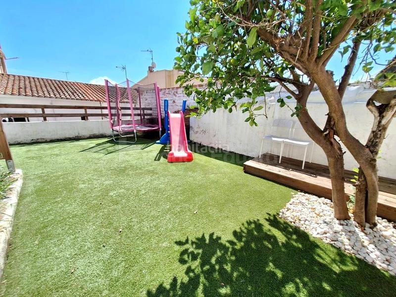 Foto d479dfa5-2294-4b2b-b632-f87a6fbfa06e. Casa  de pueblo con gran potencial en el centro en Argentona