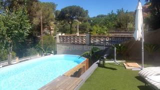 Casa a Can Massuet del Far. Encantadora casa en una sola planta con piscina y mucha luz