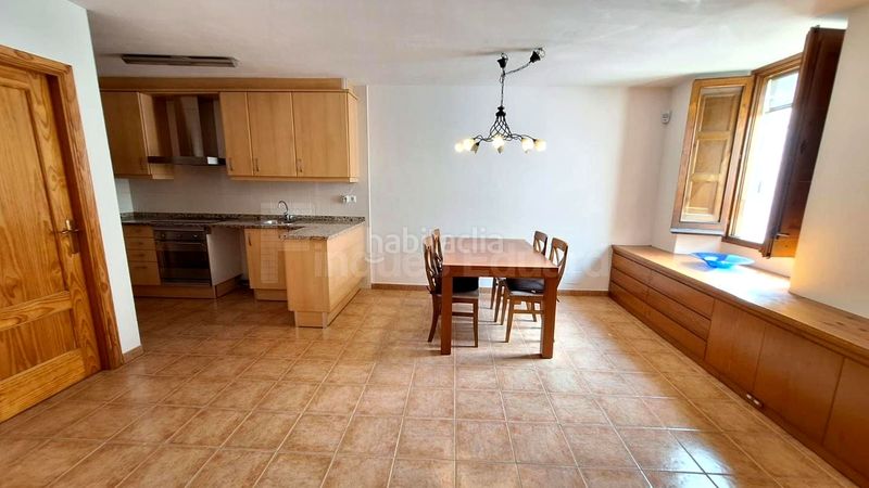 Foto 5a272f93-4239-4976-bb02-88180e2be3cb. Casa adossada amb aparcament a Nucli Urbà Argentona