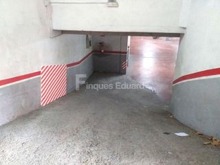 Aparcament cotxe a Nucli Urbà