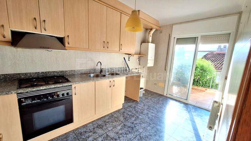 Foto c804a8d9-4e67-4b0e-96f1-2bbd3446ae61. Casa adossada a Nucli Urbà Argentona