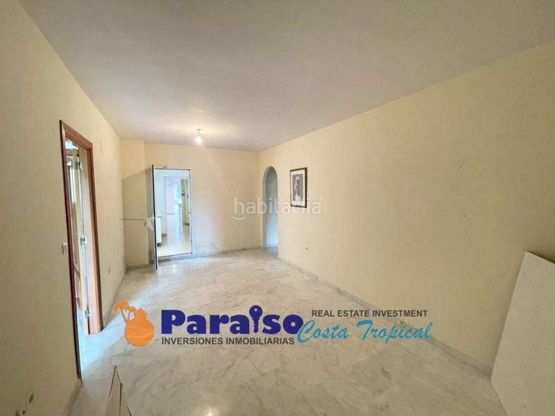 Foto 2e3c25b4-2005-4878-9c2b-d7bed8a6c4c8. Pis a carretera del suspiro 48 a Almuñecar centro Almuñécar