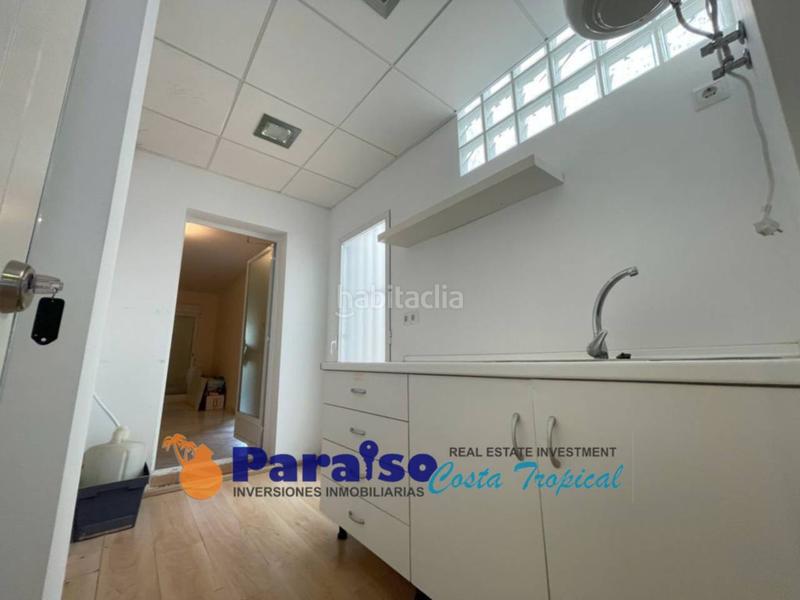 Foto c1e6de28-1f3f-46c6-a38e-1d3a0d5d207a. Pis a carretera del suspiro 48 a Almuñecar centro Almuñécar