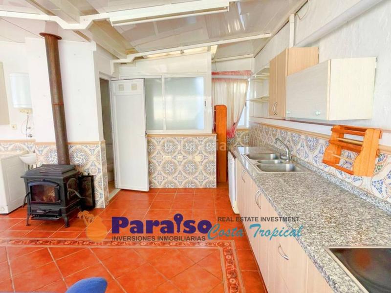 Foto 62b4b1ee-59d5-4e63-9142-3cf935972329. Maison dans Almuñecar centro Almuñécar