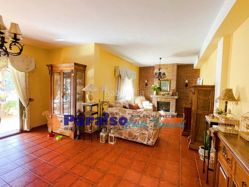 Foto 0033f4e0-b2f0-48cb-b8cb-a58fc847a32a. Casa aparellada amb calefacció aparcament piscina a Almuñécar