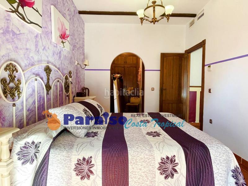 Foto 1d5ccb09-0349-43cb-9369-9b0786ca3bd5. Casa aparellada amb calefacció aparcament piscina a Almuñécar