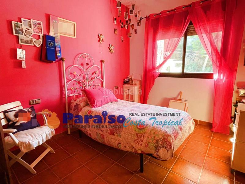 Foto 28f97fa7-9980-4876-ab67-a3a10f726182. Casa aparellada amb calefacció aparcament piscina a Almuñécar