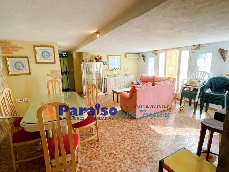 Foto 7e1d5287-bf0d-473c-af10-3115fcb6c830. Casa aparellada amb calefacció aparcament piscina a Almuñécar