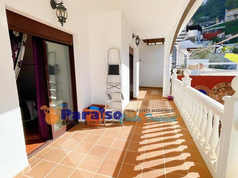 Foto a53b916e-91ec-4489-900e-2aa559f2570a. Casa aparellada amb calefacció aparcament piscina a Almuñécar