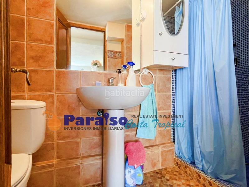 Foto aa5189eb-eb18-4631-bf9d-ad18d10f3700. Casa aparellada amb calefacció aparcament piscina a Almuñécar