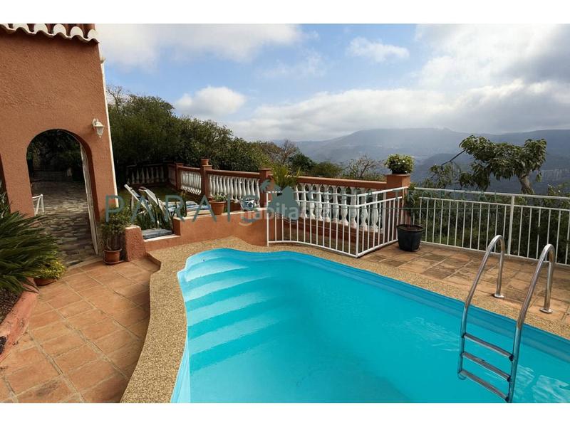 Foto f2f043d3-5918-405f-9a37-3657ebda4808. Masia a rancho río verde 1 a El Rescate - Río Seco Almuñécar