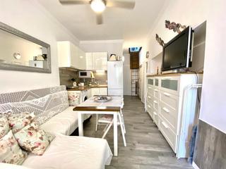 Planta baixa a Centro. Apartamento en planta baja en playa de regla