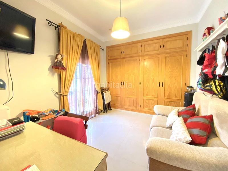 Foto 5501f32b-6da6-4d27-9b68-4bbbeae804a1. Xalet amb aparcament a Avenida de Rota Chipiona