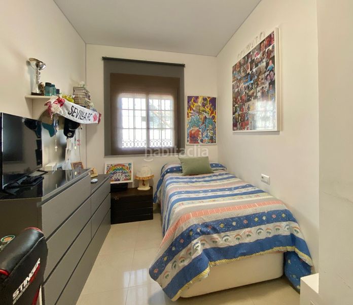 Foto f1f8c533-e005-4378-be5a-e6846e2f0540. Xalet amb aparcament a Avenida de Rota Chipiona