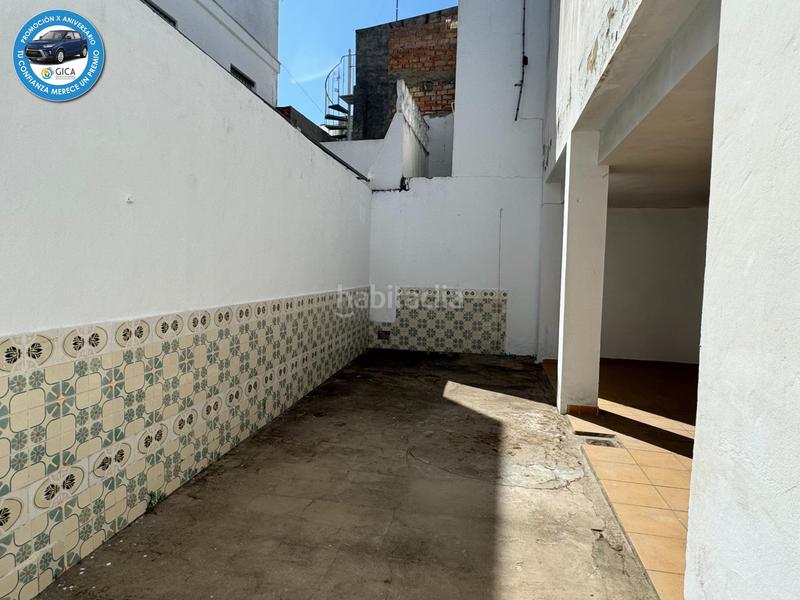 Foto cc8121ab-aad8-404b-a45b-16e091c801ec. Planta baja  con amplio patio en Centro Chipiona