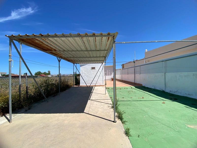 Foto 84c1e0a3-a059-48a4-add4-90a0223175e3. Masia amb aparcament a Las Tres Piedras - Costa Ballena Chipiona