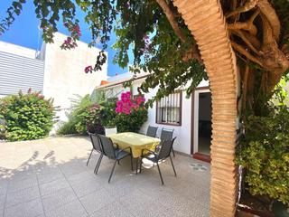 Casa adossada a Santuario