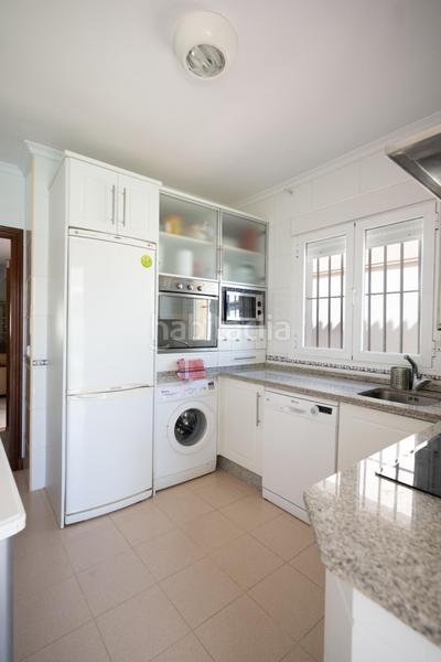 Foto 5952bbfc-f253-44dc-b6e1-e633549c83c0. Chalet  independiente en primera línea de playa en Chipiona