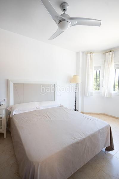 Foto 921631e5-7d6c-45af-86bd-c63ba157f1d5. Chalet  independiente en primera línea de playa en Chipiona