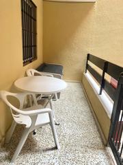 Appartement à Playa de la Regla. Planta baja a 100 metros de playa de regla con patio y terraza