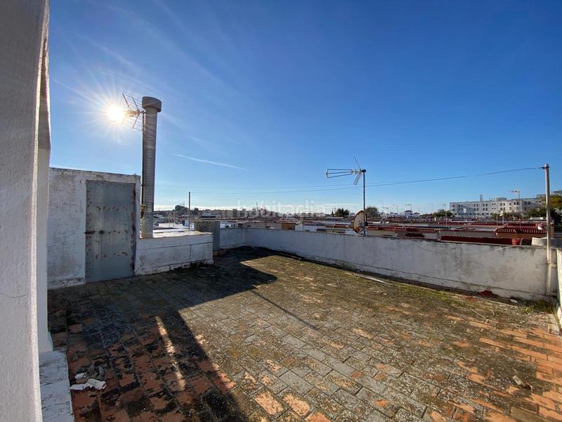 Foto f744ca72-286c-464f-9e9d-2bd7d40664b6. Pis amb aparcament a Santuario Chipiona