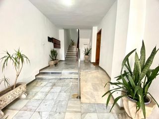 Pis a El Pino-Bajo de Guía. Piso céntrico con garaje.
