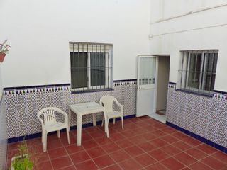 Casa  Calle picacho. Casa en planta baja con terraza y patio