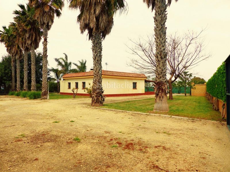 Foto 547fb772-5626-42f7-82fd-5f3300e91380. Masia amb aparcament a La Jara Sanlúcar de Barrameda