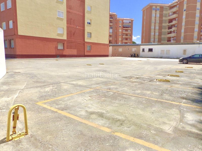 Foto ba7f4511-eeab-4790-b509-b9be97115ab2. Pis amb aparcament a Playa de la Regla Chipiona