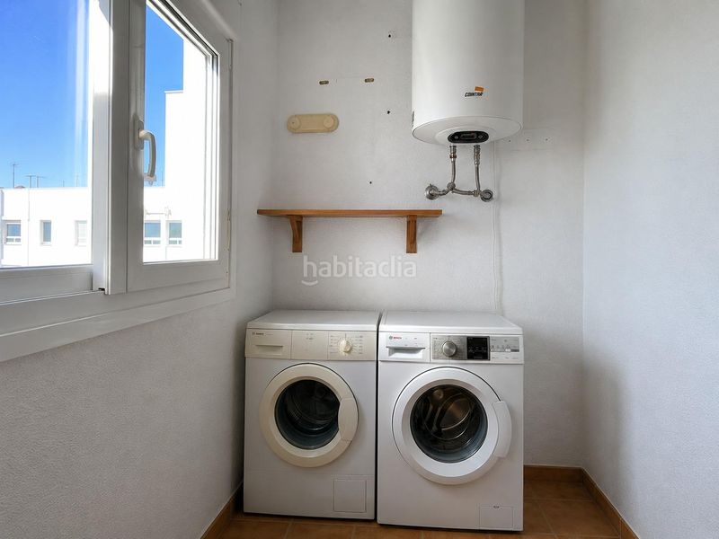Foto 83ebaa13-bd5a-41c9-aba3-229ddb428838. Pis a Barbate Barbate