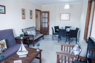 Etagenwohnung  Calle ramon y cajal. Un hogar que huele a mar