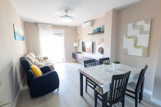 Etagenwohnung  Calle pez espada. Precioso piso en regla con ascensor y totlamente reformado!!!!