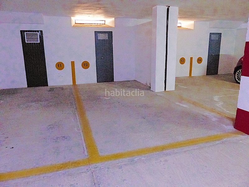 Foto 10c72354-2c49-45b9-9d85-714336e620f8. Casa aparellada amb aparcament a Playa de la Regla Chipiona