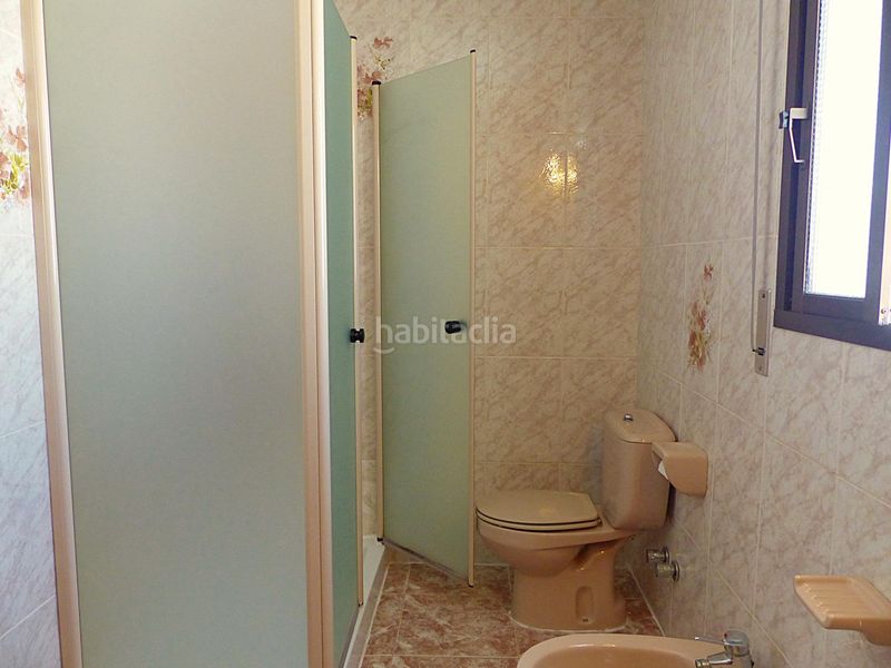 Foto a52e4bfe-41be-4471-8291-4c7dbf16e4ed. Casa aparellada amb aparcament a Playa de la Regla Chipiona