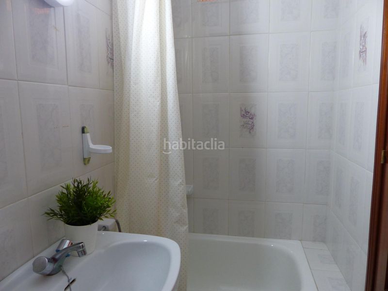 Foto a7cfb213-9046-4370-89cd-26e83b7ea2d2. Casa aparellada amb aparcament a Playa de la Regla Chipiona