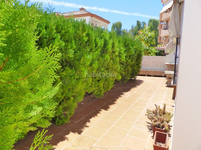 Foto c7a574ad-9a25-4087-9f83-f8327f9e4655. Casa aparellada amb aparcament a Playa de la Regla Chipiona