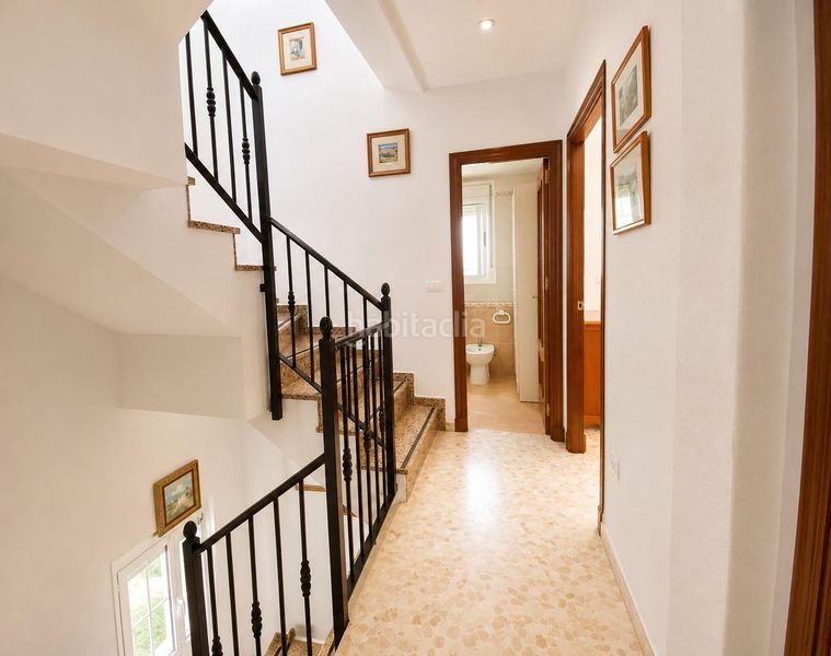 Foto 129e7f6b-8bd4-49e9-b8d4-7014dc251c88. Casa amb aparcament a La Laguna Chipiona