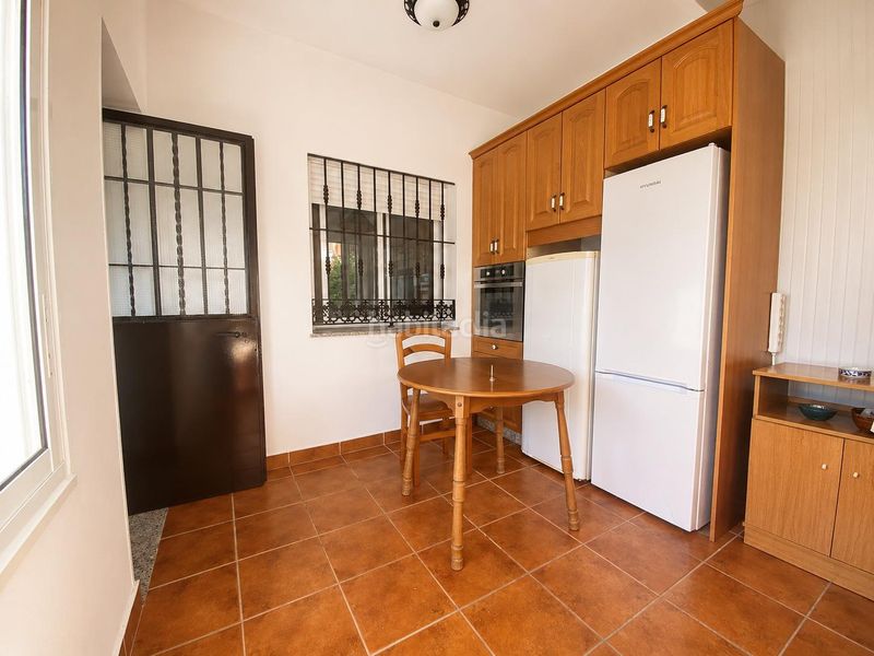 Foto bacd4351-a1d6-48cb-92e7-e95f40857b9b. Casa amb aparcament a La Laguna Chipiona