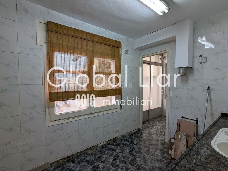 Foto 7a5a47e3-2cb7-451a-921b-0f1d4da7fb2d. Local comercial a Ca n'Oriac Sabadell