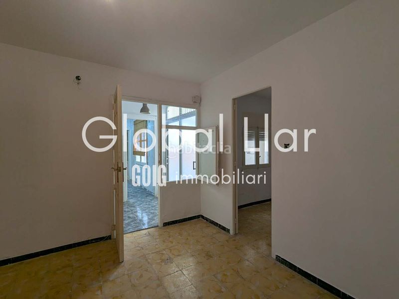 Foto 8fd9a1d6-c902-4a19-93c9-f7d7699a000a. Local comercial a Ca n'Oriac Sabadell