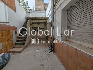 Local Comercial a Carrer de les Garrigues