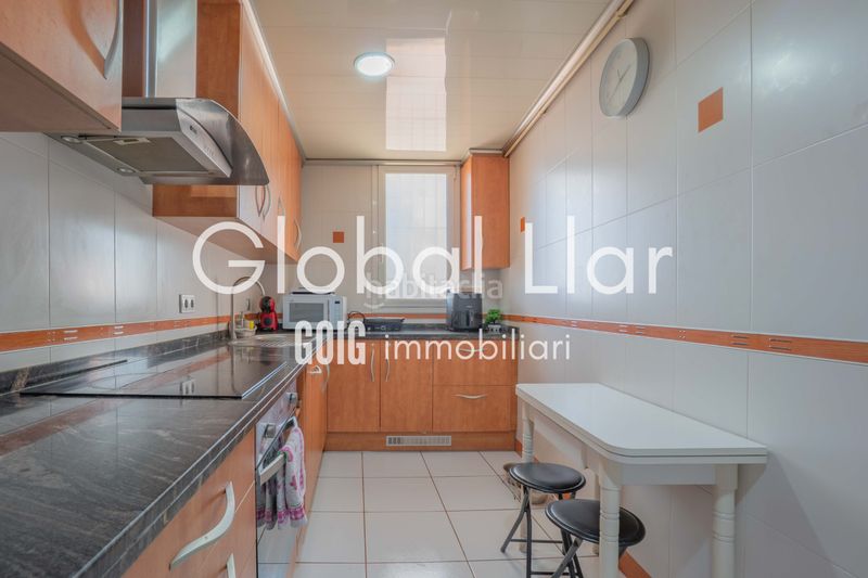 Foto 73b42159-42ee-4e55-ba3e-66adb025c63f. Flat with heating parking in Ca n'Oriac Sabadell