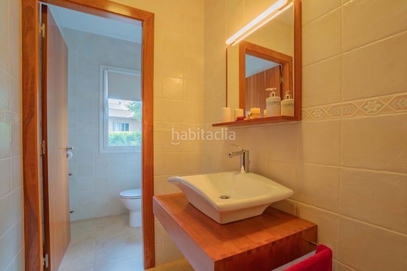 Foto e4cc0060-c004-41b6-8b4c-d55233764258. Xalet amb xemeneia calefacció aparcament a Castellarnau Sabadell