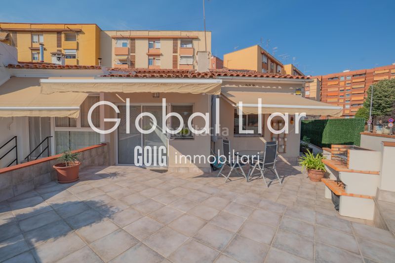 Foto 4413716f-062a-437e-8a9c-63283632ca5d. Casa adossada amb calefacció aparcament a Concòrdia Sabadell