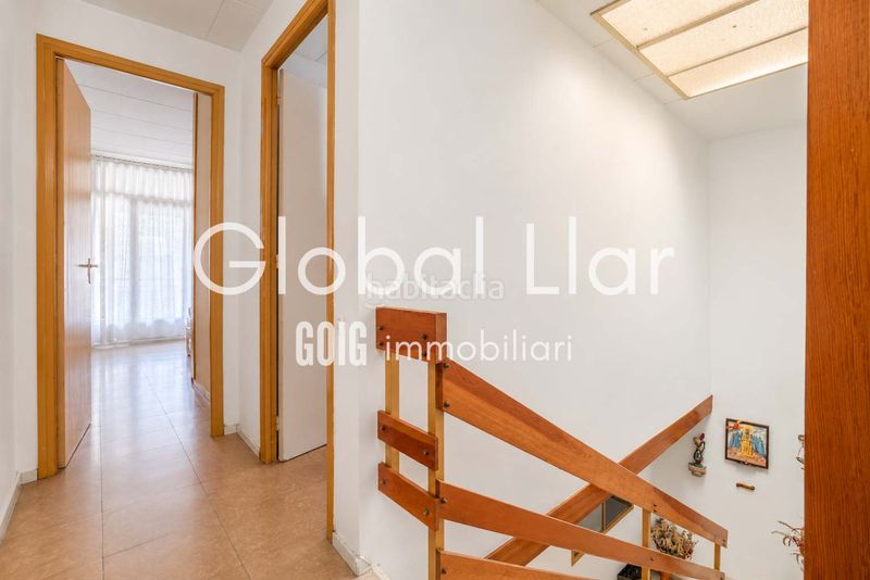 Foto b0035639-4027-45c9-9039-44aacf4f59b9. Casa adossada amb aparcament a Centre Sabadell