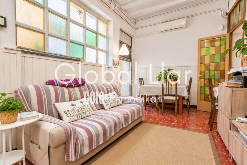Foto d8614855-6bad-4260-b8c8-cf115336a0bd. Casa adossada amb aparcament a Centre Sabadell