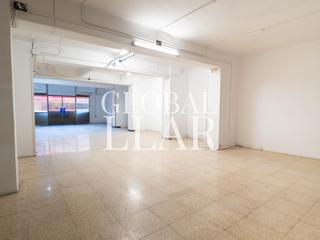 Local Comercial  Carretera de barcelona. Fachada a 2 calles