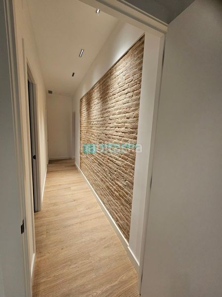 Foto 8bd4dd20-b113-4485-bab4-4e5dd8e8602a. Pis a Gòtic Barcelona