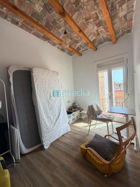 Foto cd1a4d89-3f37-4a3a-85e9-dbdd6ca61f43. Piso en Barceloneta Barcelona