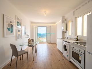 Appartamento  Grau i torras. Piso reformado en venta en primera línea de mar en la barcelonet